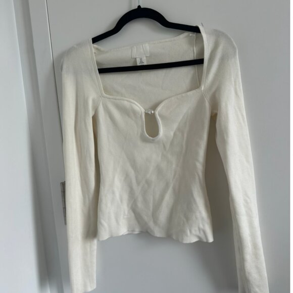 H&M Pearl Detail Top Size Small Never worn - Picture 2 of 4
